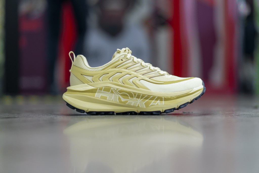 HOKA Trail Stinson 8